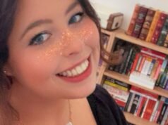 La mamma di Sydney ha scritto libri in banca di cui non le è mai permesso parlare