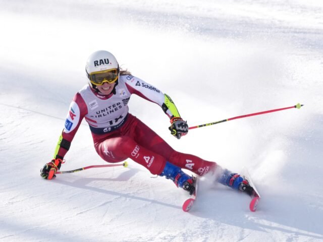 2025-11-29T182751Z_1759656841_MT1USATODAY27702009_RTRMADP_3_ALPINE-SKIING-STIFEL-COPPER-CUP-1767382175.jpg