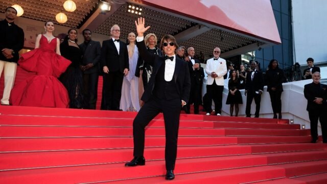 Tom-Cruise-on-the-Red-Carpet-1.jpg