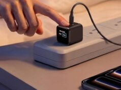 Questo piccolo caricabatterie Anker racchiude due caratteristiche straordinarie che vale la pena guardarlo