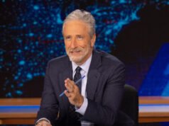 Jon Stewart risponde al grido di battaglia per candidarsi alle elezioni