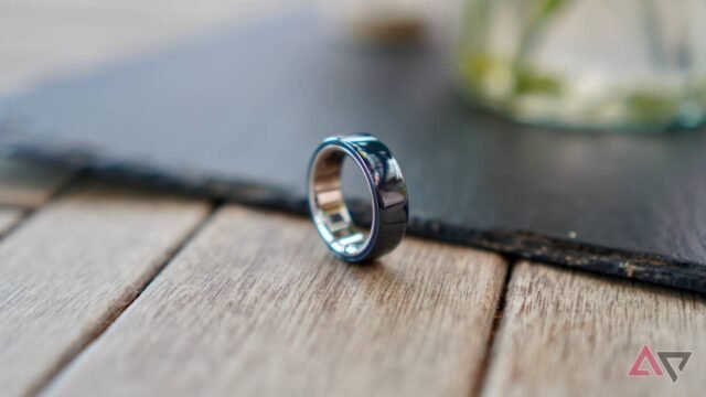 oura-ring-4-ceramic-side.JPG