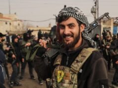 Gli Stati Uniti trasferiscono i detenuti dell’ISIS in Iraq mentre la base della Siria nord-orientale si riduce