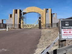 Le accuse di orrore riportano al centro dell’attenzione il remoto ranch di Epstein