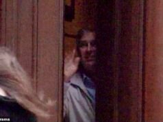 Ragazze che arrivano “dopo la scuola” e 5.000 dollari in contanti: tutta la sordida verità sulla selvaggia visita di NOVE GIORNI di Andrew alla villa di Jeffrey Epstein a New York