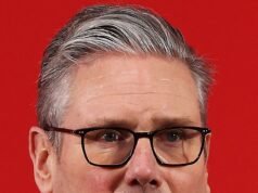 Lasciamo Starmer per un leader provvisorio, dicono i parlamentari laburisti… mentre gli addetti ai lavori affermano che il più stretto aiutante del primo ministro, McSweeney, è sul punto di dimettersi