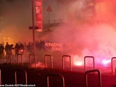 La polizia antisommossa si scontra con i manifestanti alle Olimpiadi invernali di Milano tra i gas lacrimogeni e sei vengono arrestati