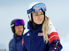 La gamba della leggenda dello sci Lindsey Vonn è ROTTO dopo che il coraggioso ritorno olimpico si è concluso con un terribile incidente e un trasporto aereo in ospedale