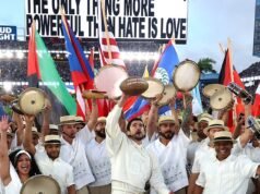 Tutti i messaggi politici nascosti nello spettacolo dell’intervallo del Super Bowl di Bad Bunny