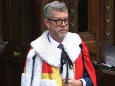 L’ex capofila di Keir Starmer lascia il Labour dopo aver ammesso di aver incontrato un pedofilo condannato