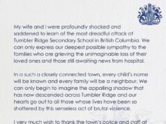Re Carlo esprime “shock e tristezza” per “un atto insensato di brutale violenza” dopo che nove persone sono state uccise nella sparatoria in una scuola in Canada, mentre William e Kate condannano “una tragedia spaventosa”