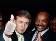 Trump trasforma il tributo a Jesse Jackson in un attacco esplosivo contro Obama mentre nega di essere razzista