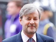 Al nipote del prozio di King, Lord Mountbatten, viene concesso il permesso di costruire 920 case nella campagna vicino alla tenuta di famiglia nell’Hampshire, nonostante l’indignazione dei vicini