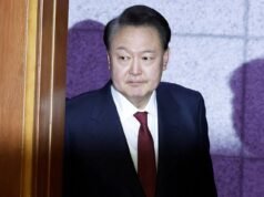 L’ex presidente della Corea del Sud evita la pena di morte ma viene incarcerato a vita per il fallito tentativo di introdurre la legge marziale nel 2024