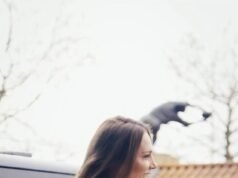 Kensington Palace pubblica un video brillante di Kate alla partita di rugby per la sua prima apparizione dopo l’arresto di Andrew