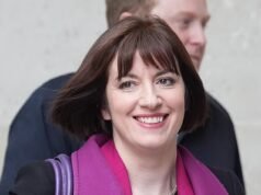 I parlamentari minacceranno di intensificare il controllo sulla famiglia reale nel mezzo della saga di Andrew