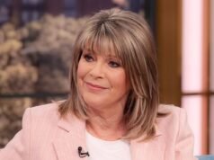 Ruth Langsford dice “eccomi qui dove io e Eamonn abbiamo lavorato insieme” mentre torna con emozione a This Morning per la prima volta dal divorzio – e rivela “la cosa più difficile” della loro separazione