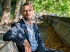 Il leader del Partito Verde Zack Polanski è il più grande mostro della politica britannica. È un lupo travestito da agnello… ed ecco perché, scrive SARAH VINE