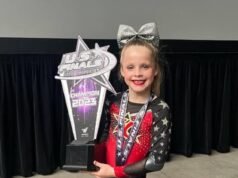Una cheerleader, 8 anni, muore per una grave emorragia cerebrale dopo aver eseguito dei salti mortali all’indietro ed essere collassata durante l’allenamento