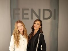 Jessica Alba e la figlia sosia Haven, 14 anni, posano insieme mentre escono per la sfilata della settimana della moda di Fendi a Milano