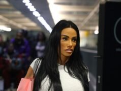Katie Price torna finalmente nel Regno Unito per affrontare la sua famiglia, ma suo marito Lee Andrews rimane a Dubai a causa del “divieto di viaggio” nonostante abbia insistito sul fatto che si sarebbe unito a lei