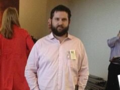 Il ricco proprietario di un vigneto della Napa Valley rovina la vita dopo aver usato UVA contraffatta per produrre le sue fantasiose bottiglie di vino