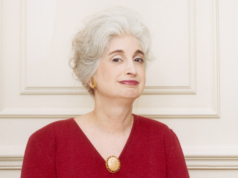 Miss Manners: Devo dire qualcosa sul perché ero vestita così?