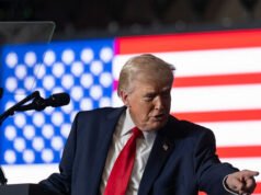 Donald Trump parla all’evento “Campione del carbone”.