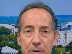 Il Dipartimento di Giustizia stava “spiando” i legislatori che esaminavano i file Epstein