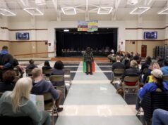 “Non possiamo votare sulla speranza”: il consiglio scolastico di West Contra Costa taglia centinaia di posizioni