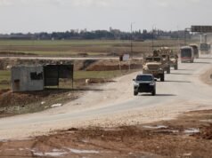 L’esercito americano lancia attacchi di ritorsione su dozzine di obiettivi dell’Isis in Siria