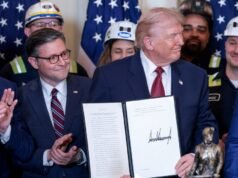 Trump ordina al Pentagono di acquistare elettricità generata dal carbone