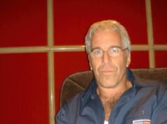 Epstein ha ricevuto foto “non una ragazza, non ancora una donna” da un amico a Sydney