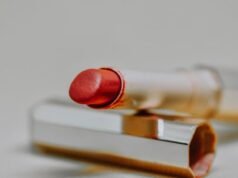 Indossare il rossetto durante il digiuno del Ramadan, viene annullato o no? Questa è la spiegazione completa