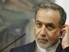 L’Iran si oppone alla partecipazione del comandante americano del CENTCOM ai negoziati: la diplomazia oscurata dalle minacce militari