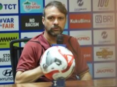 L’allenatore del Persija era furioso quando gli è stato chiesto della mancanza di minuti di gioco per 7 nuovi giocatori, tra cui Shayne Pattynama e Mauro Zijlstra