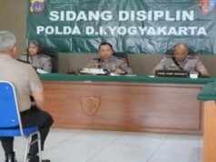 Il destino dell’ex capo della polizia di Sleman, il commissario Edy, dopo il caso Hogi Minaya: licenziato, retrocesso e trasferito al Divkum della polizia nazionale