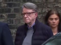 L’ex ministro del governo britannico Peter Mandelson arrestato durante l’indagine Epstein