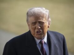 Trump parla di “annientamento”, “eliminazione” mentre Stati Uniti e Israele attaccano l’Iran