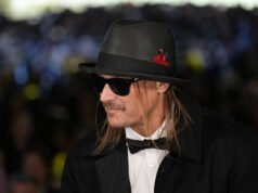 Parliamo di quello strano altro “spettacolo” dell’intervallo