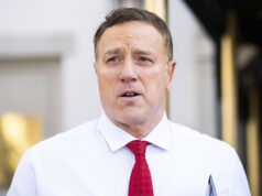 Non crederai alla difesa di questo repubblicano dell’insabbiamento di Epstein