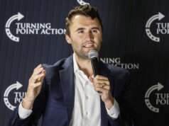 Una piccola cittadina del Texas si ribella per la proposta di memoriale a Charlie Kirk