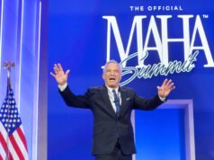 Vuoi metterti del cibo nel culo? Il chatbot di RFK Jr. può aiutarti!