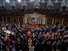 I repubblicani si lamentano del fatto che i democratici si rifiutano di tifare per il caro leader