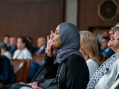 Ilhan Omar resta a denunciare le bugie di Trump sullo stato dell’Unione