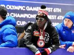 La squadra di hockey femminile degli Stati Uniti accetta l’invito alla festa della molestatrice domestica ripetuta Flava Flav, “incerta” sulla visita alla Casa Bianca