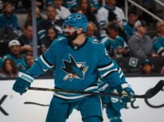 Il difensore veterano è tornato con gli Sharks, ma la sua carriera in NHL è in un limbo