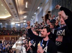 Il conduttore radiofonico ESPN definisce l’hockey maschile statunitense “Sad Little Pawns” allo stato dell’Unione di Trump