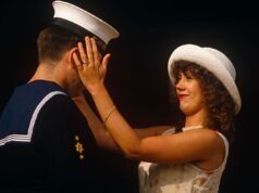 Equipaggio di cabina durante uno scalo ai Caraibi nel 1998: un incontro casuale cambia tutto