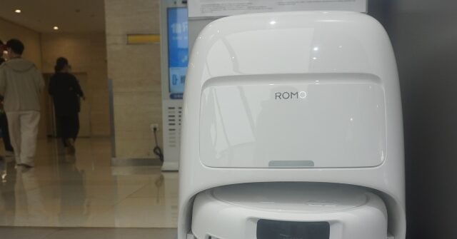 DJI-Romo-robot-vacuum-640x335.jpg